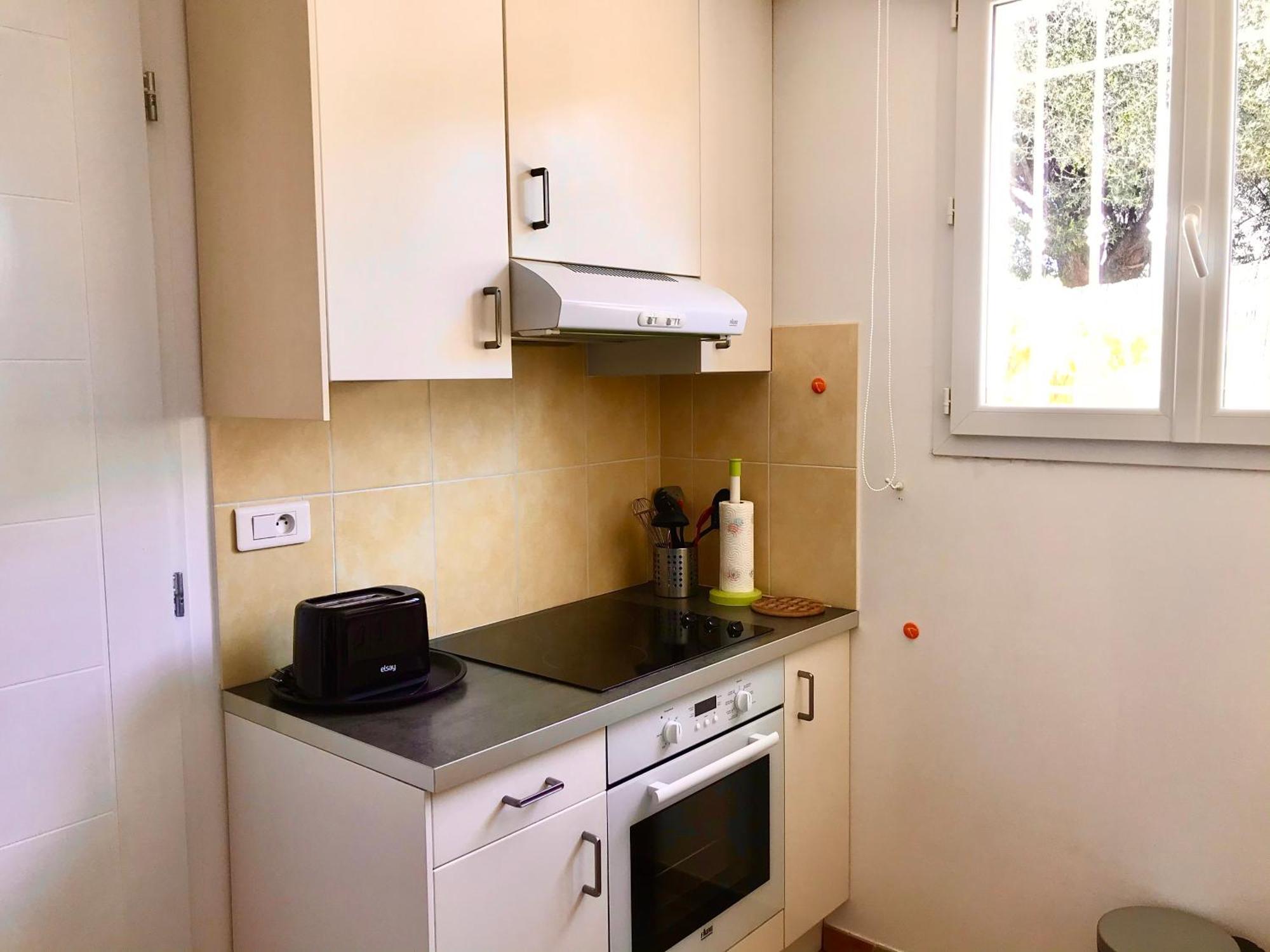 Giens-t2 Charme-7m A Pied - Rez De Jardin Appartement