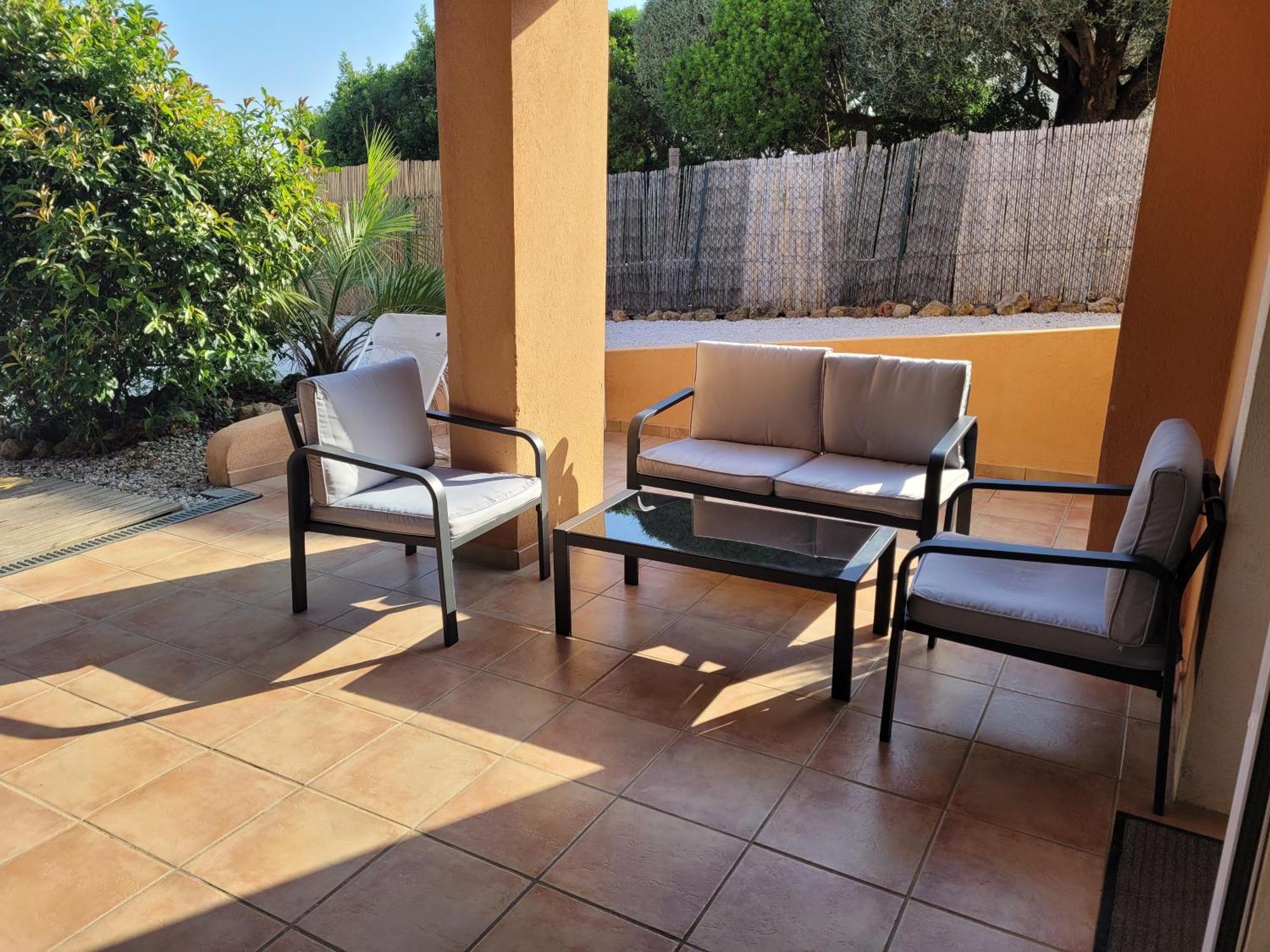 Giens-t2 Charme-7m A Pied - Rez De Jardin Apartment *