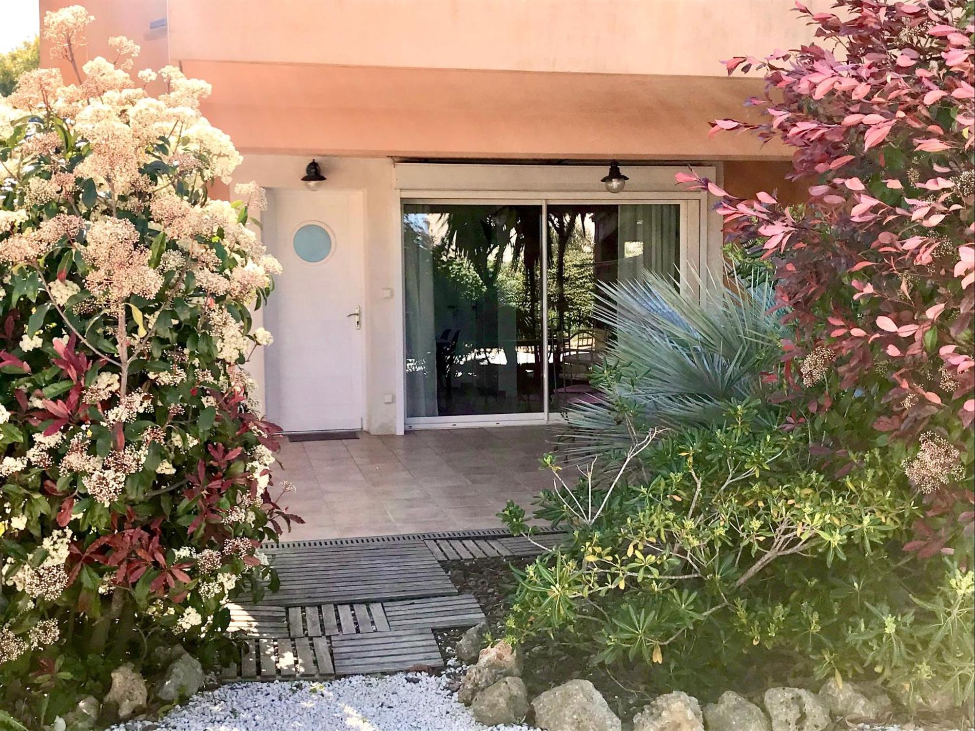 Apartment Giens-t2 Charme-7m A Pied - Rez De Jardin *